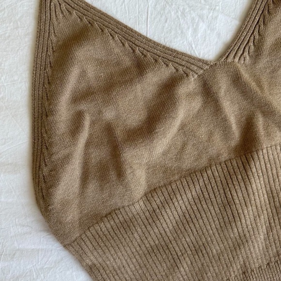 *RARE* Djerf Avenue Halter Neck Top Toffee M/L - Picture 4 of 6